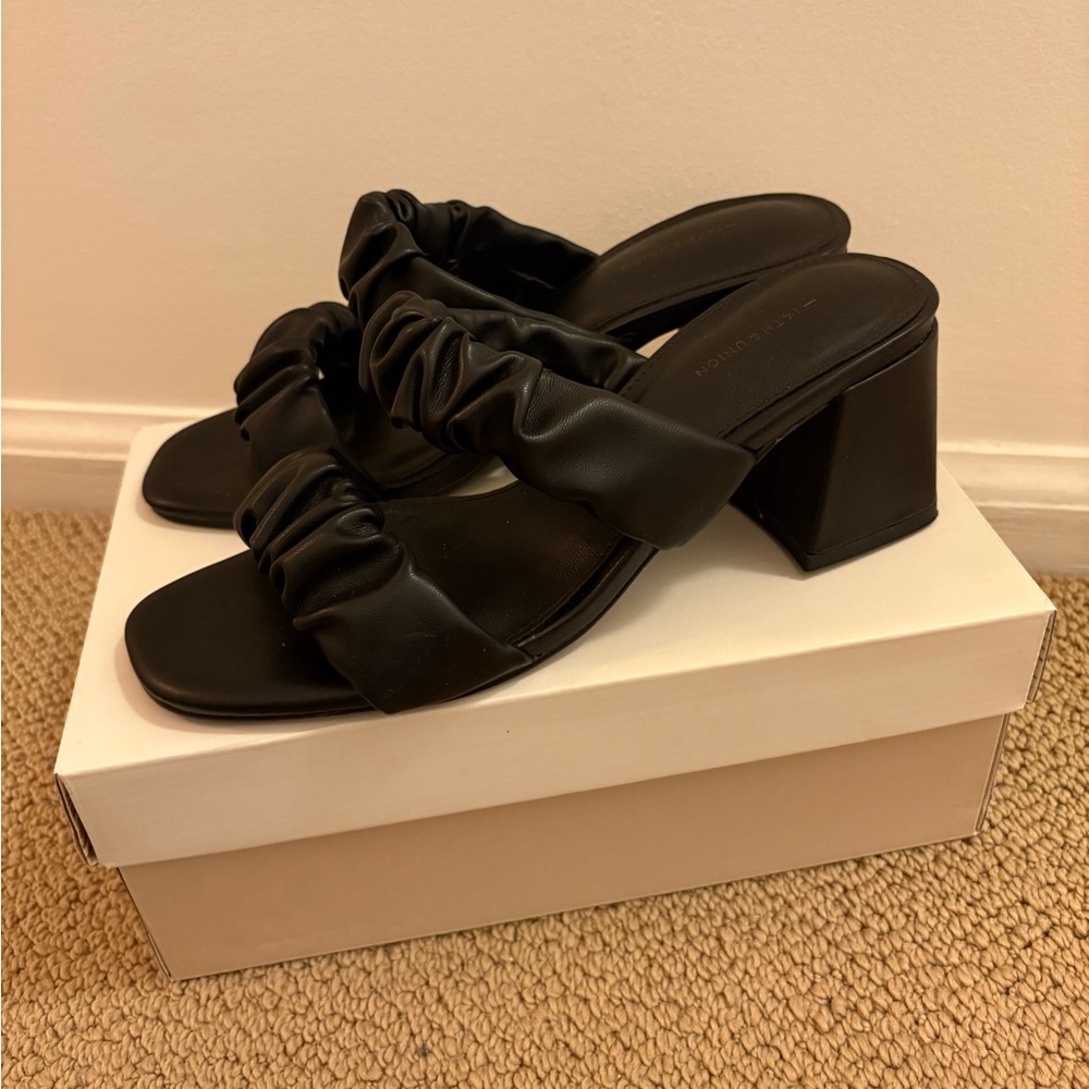 Women's Black Heeled Sandal